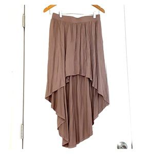 Taupe high/low never been worn skirt